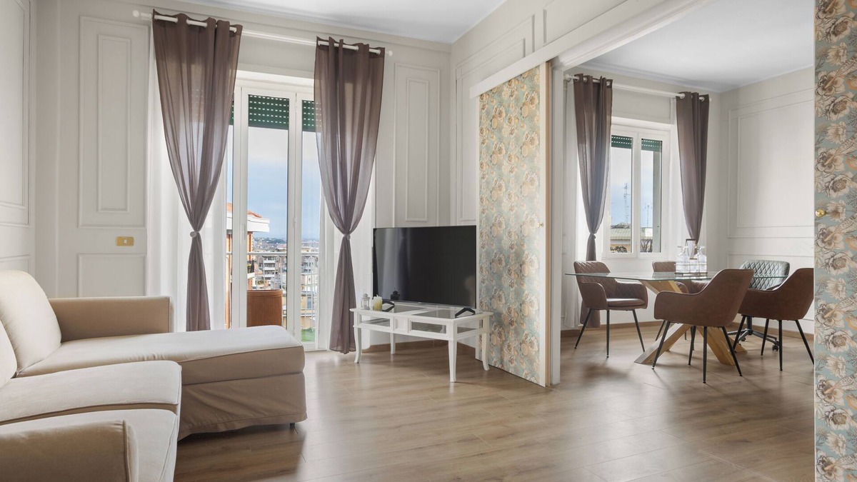 Gianicolense Apartment | Maison G: design apartment with balcony