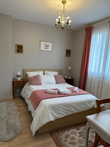 Arcueil Villa | Maison Grand Paris avec jardin et parking privé proche RER B et M14
