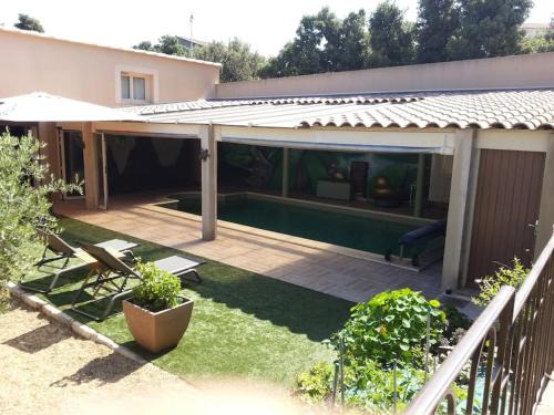 Villeneuve-les-Avignon House | Maison indépendante climatisée dans quartier calme