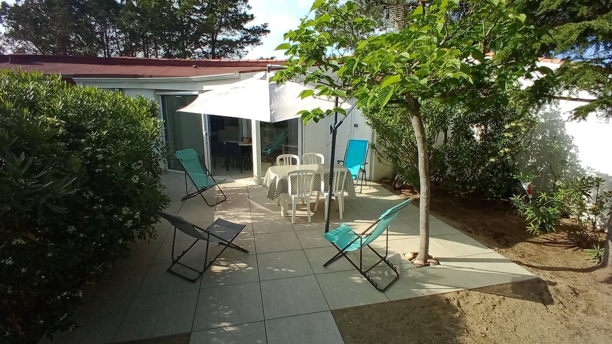 Torreilles-Plage House | Maison Jardin Wifi- Clim-100 m plage sauvage - 20 min from Perpignan