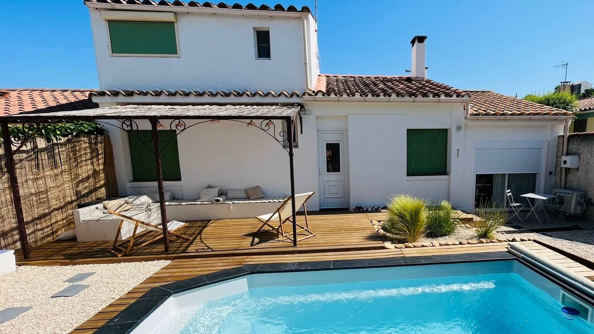 Velaux Villa | Maison L'escandidou à 15mn D'aix, 8 Pers Avec Piscine