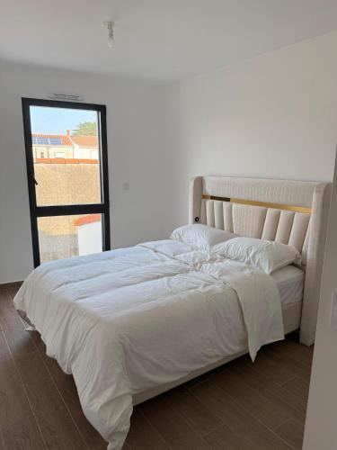 La Celle-sous-Gouzon House | Maison La Pornicaise 11