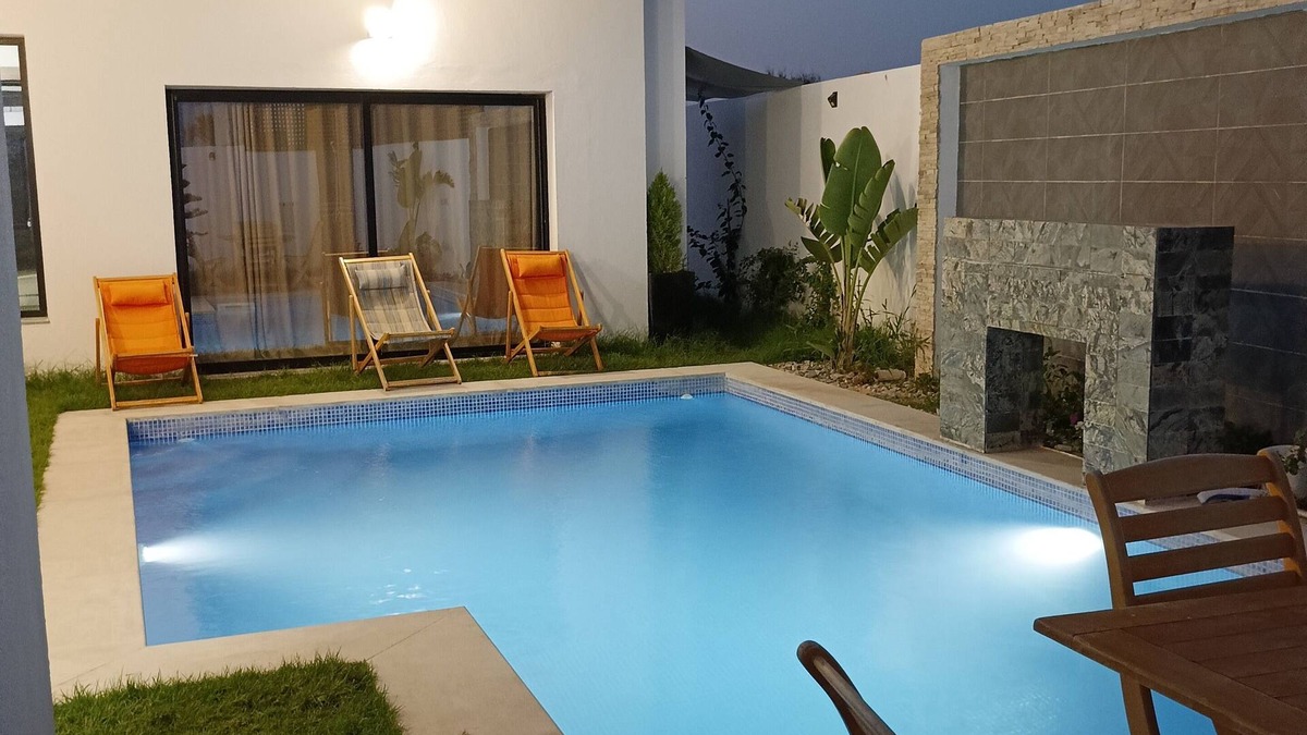 Djerba Midun House | Maison Laryne Avec Style Moderne Proche de Toute Commodité Offrant un Confort