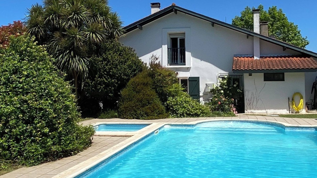 Orx Villa | Maison Lauyade, Spacious villa with swimming pool
