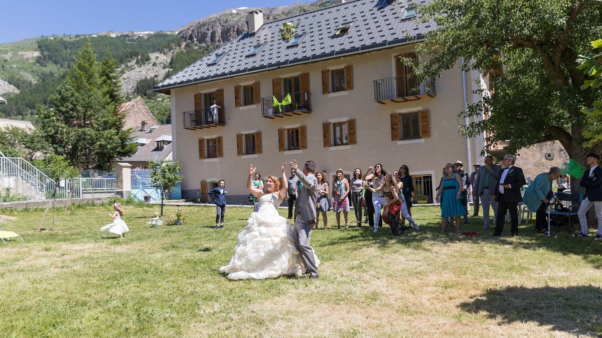 Monetier-les-Bains House | Maison Le Clos Marie Pour 35 Personnes