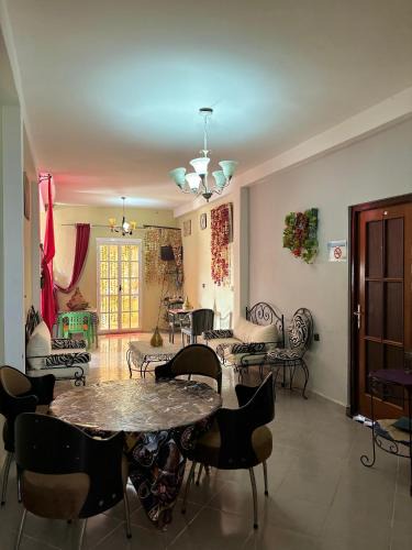 Bab Marzouka House | Maison Merzouka - Rustic Stay in the Taza Countryside