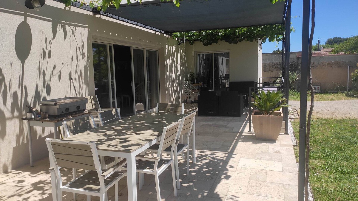 Serignan-du-Comtat House | Maison Moderne - Impasse Très Calme - 3min à Pied du Village et 5min de la Forêt