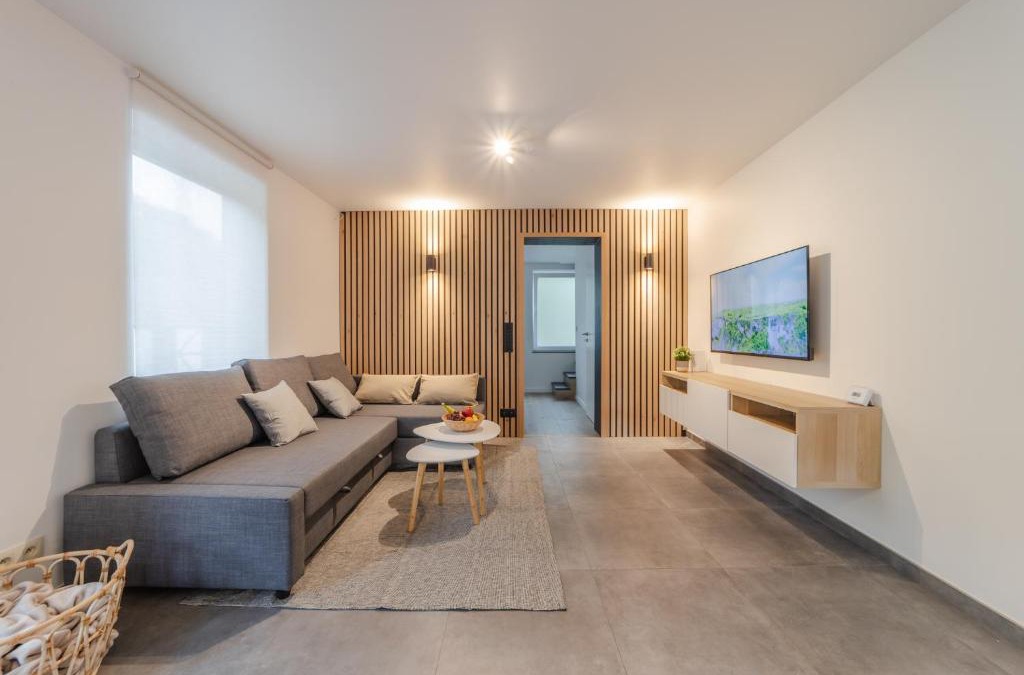 Coo House | Maison moderne Coo - jardin clos - animaux ok