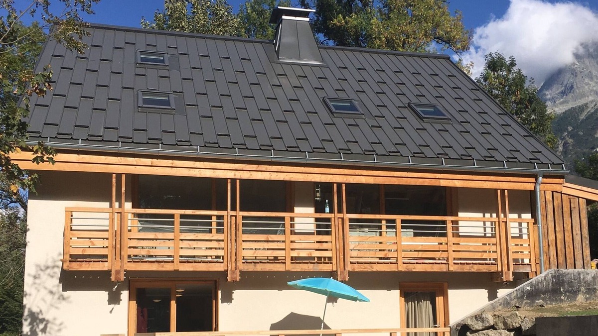 Les Bossons Ski Chalet | Maison Pierre Belle Farmhouse
