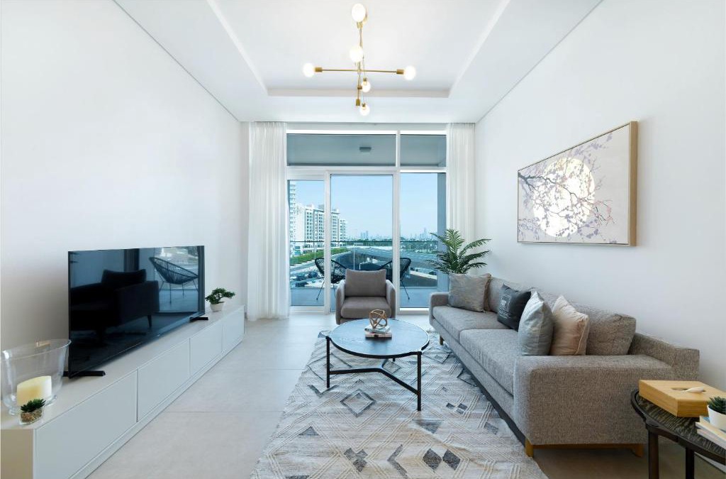 Jumeirah Lake Towers Apartment | Maison Privee - Urban Resort with Golf Course Views, Close to Beach