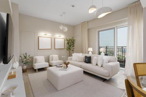 Abu Dhabi Apartment | Maison Privee - Charming Retreat with Panoramic Views on Yas Island