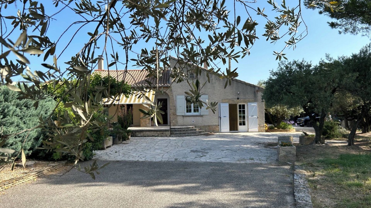 Lagarde Pareol House | Maison Provençale au Milieu des Oliviers et des Pins