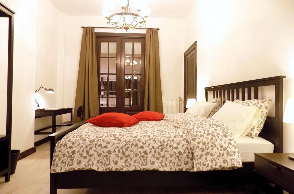 Gosselies Apartment | Maison Roosevelt - Charleroi Airport - Ideal Families