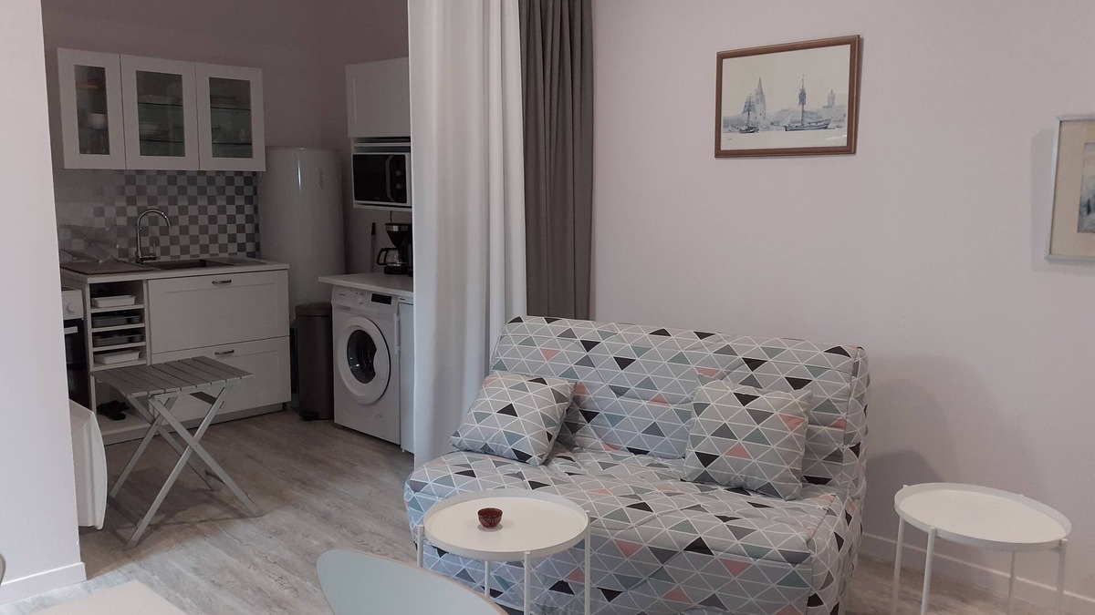 Alet-les-Bains House | "Maison Rose" Alet ind. house medieval town free tennis, river swimming pool