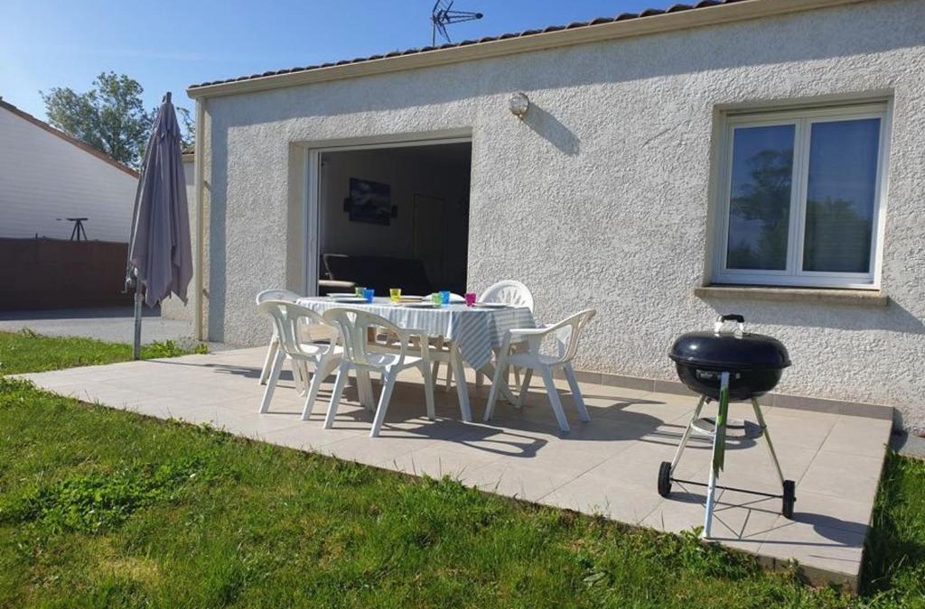 Le Bernard House | Maison spacieuse avec jardin, à 5 km de la plage, Wifi et tout confort - FR-1-336-50