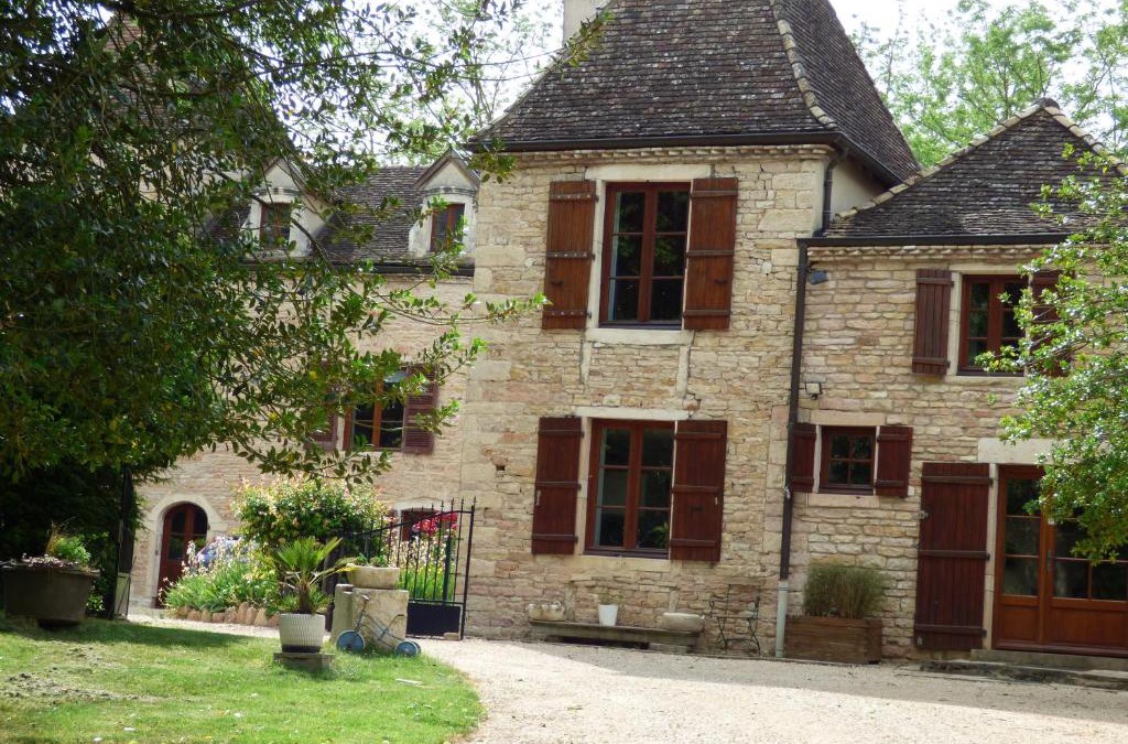 Tournus Apartment | MAISON SYLVAIN
