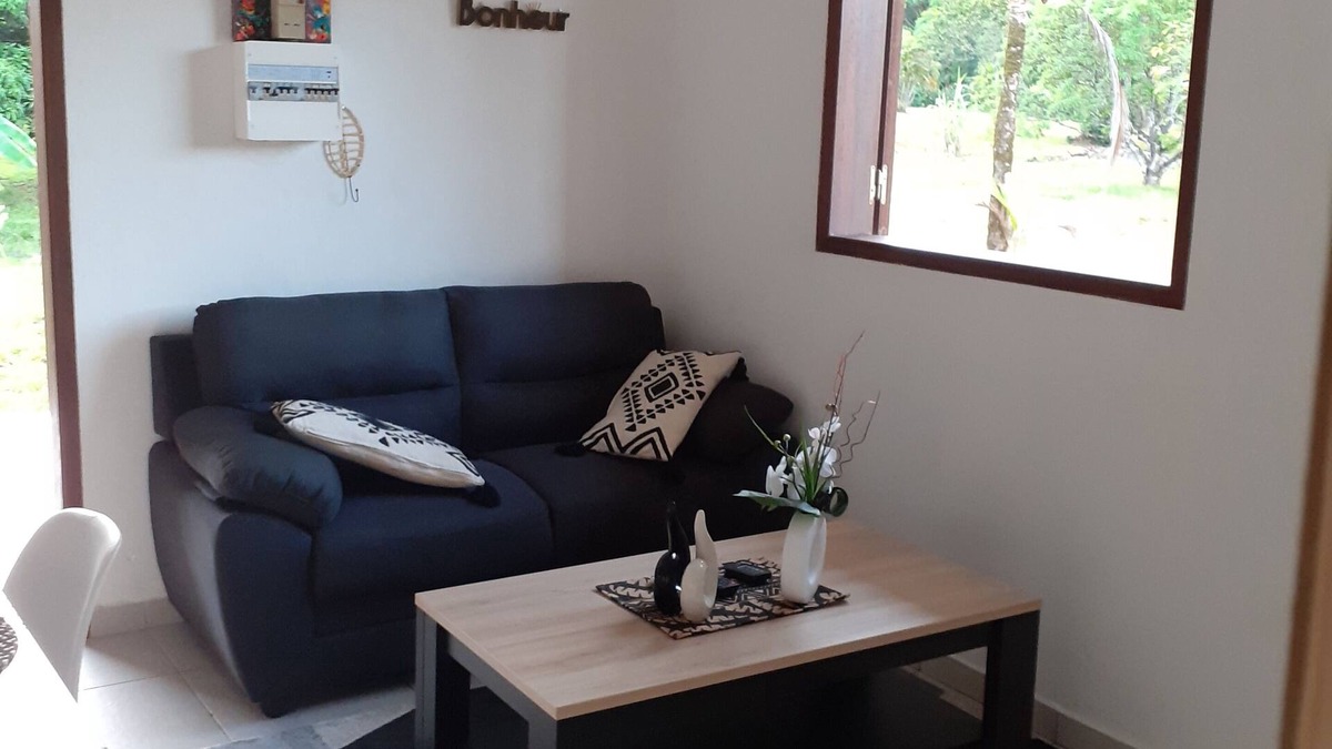 Montsinery-Tonnegrande House | Maison Type t2 Cosy Avec Grand Jardin