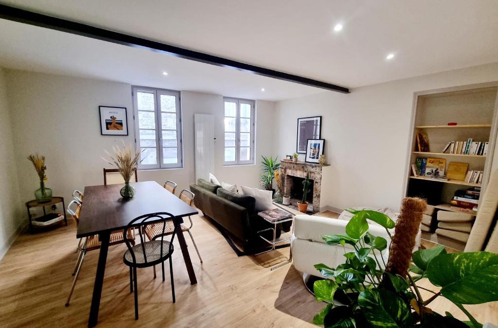Angouleme Apartment | Maison très agréable et calme avec terrasse en centre ville