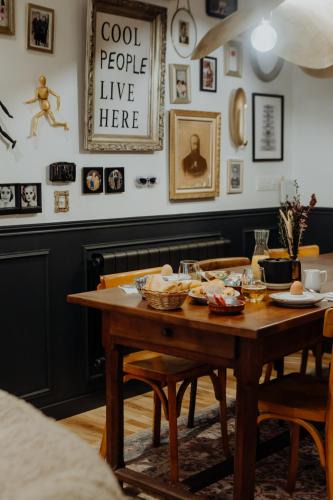 Flandres Hotel | Maison Urbaine