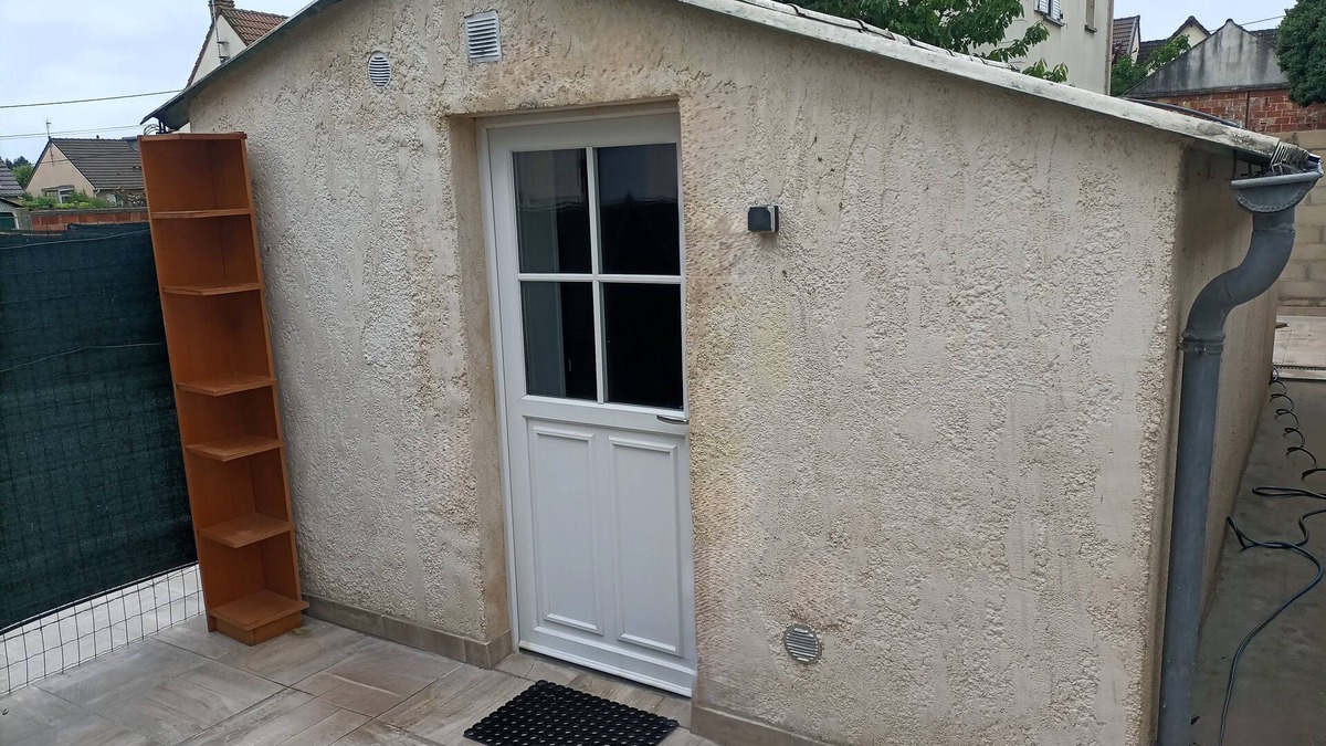 Puiseux-en-France Apartment | Maisonnette with two terraces - Near Parc Asterix