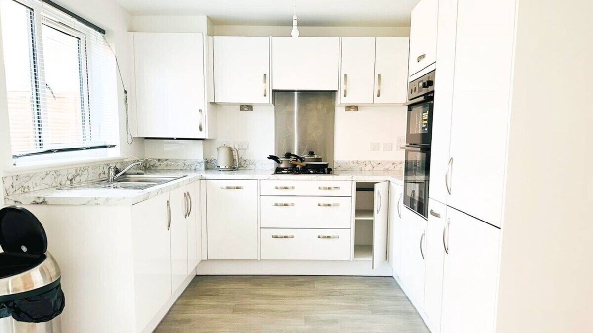 Willesborough House | Maize Stylish 3 Bedroom House