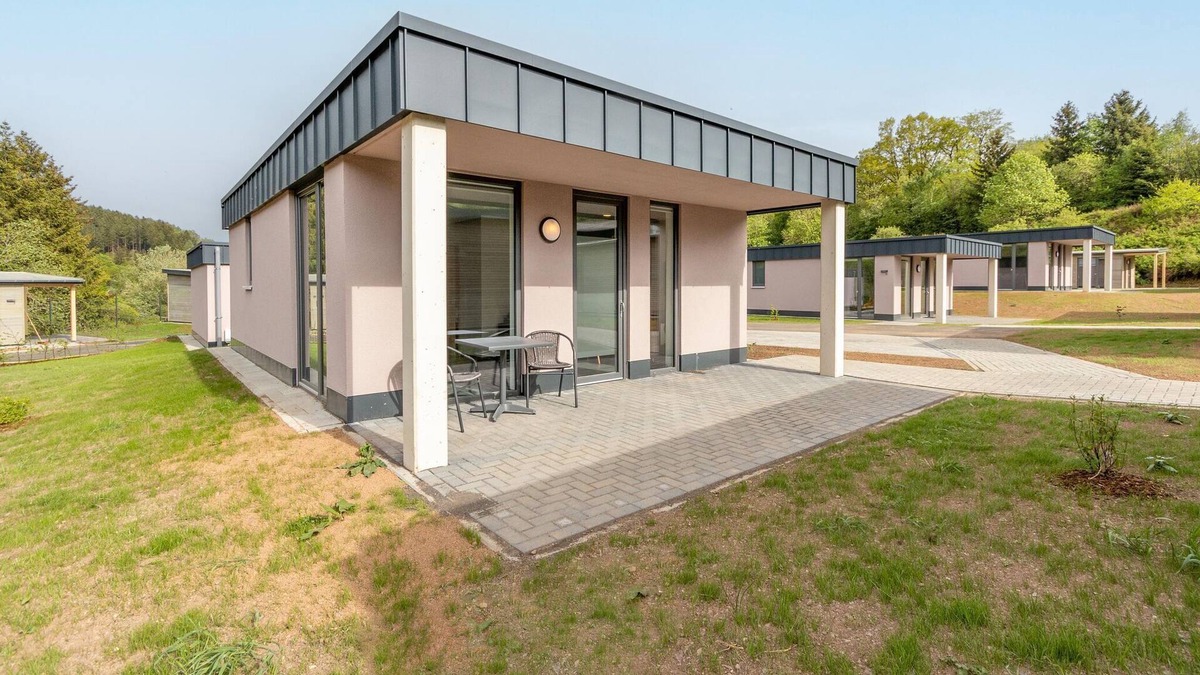 Hallschlag House | Majestic bungalow in Hallschlag near the lakebeach