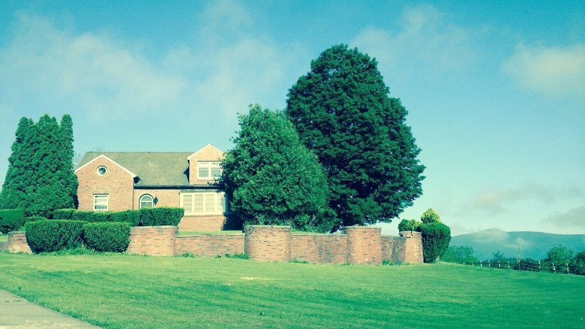 Malden House | Majestic Hillside Castle now has high speed internet