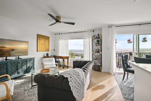 Mission Hills Apartment | Majestic Mermaid Retreat