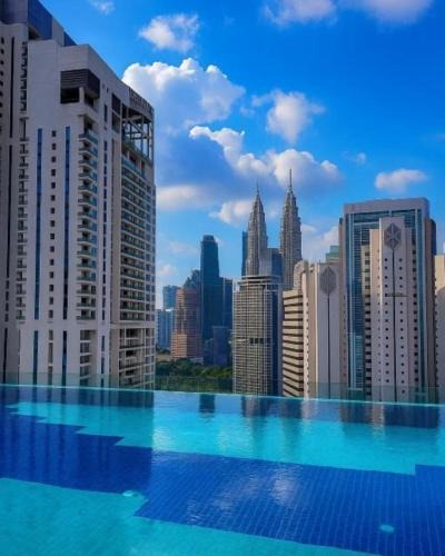 Kuala Lumpur City Centre Apartment | Majestic Residences KLCC By Moonlight