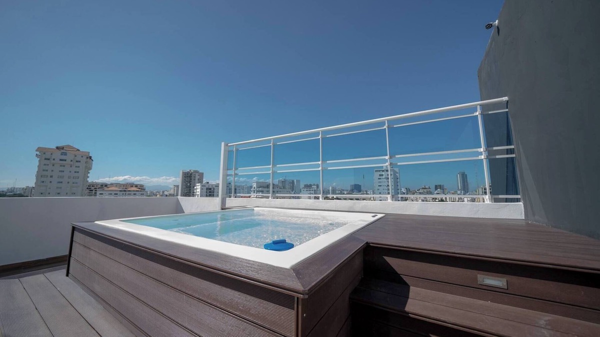 La Julia Apartment | Majestic & Spacious1b Downton Gym Pool