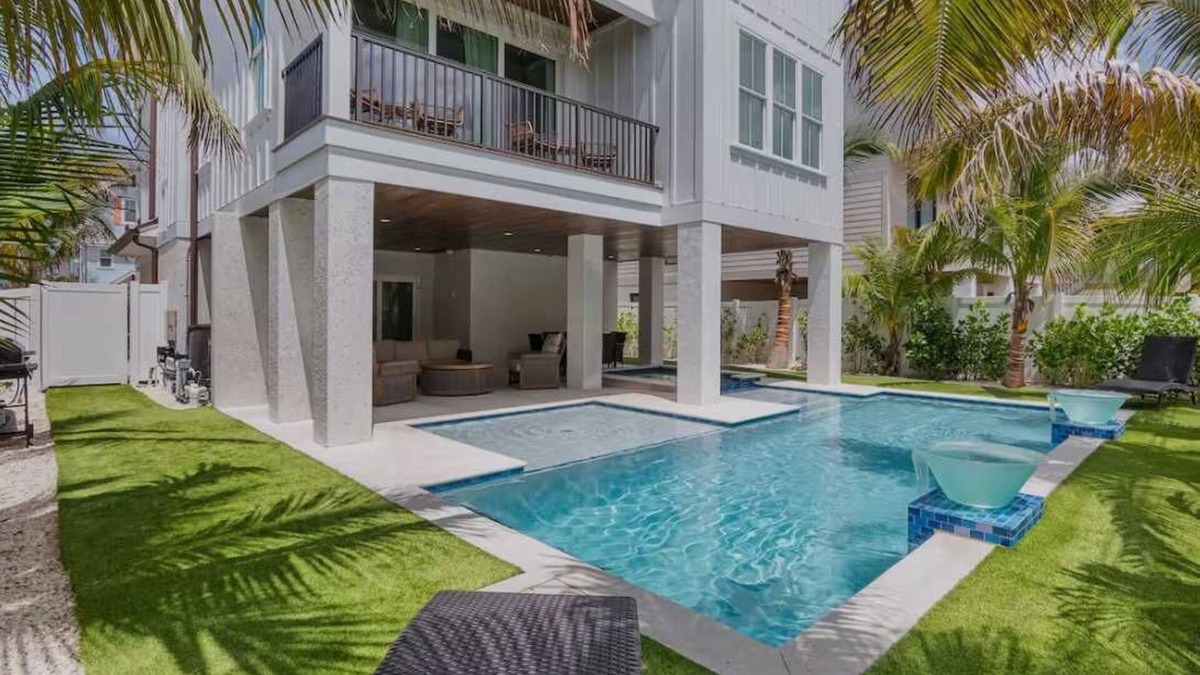 Bradenton Beach House | Majestic Summer - Brand New Home Anna Maria Island