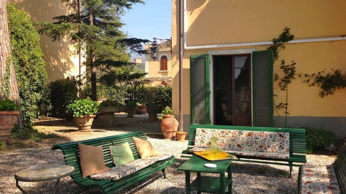Calci Villa | Major Tuscan art cities and lovely beaches are at less than 1 hour driving