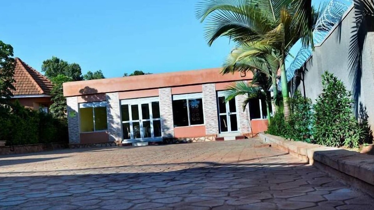 Kampala Hotel | Mak Cottages