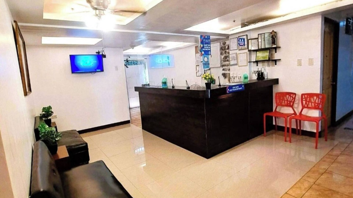 Downtown Hotel | Makati Poblacion Hotel