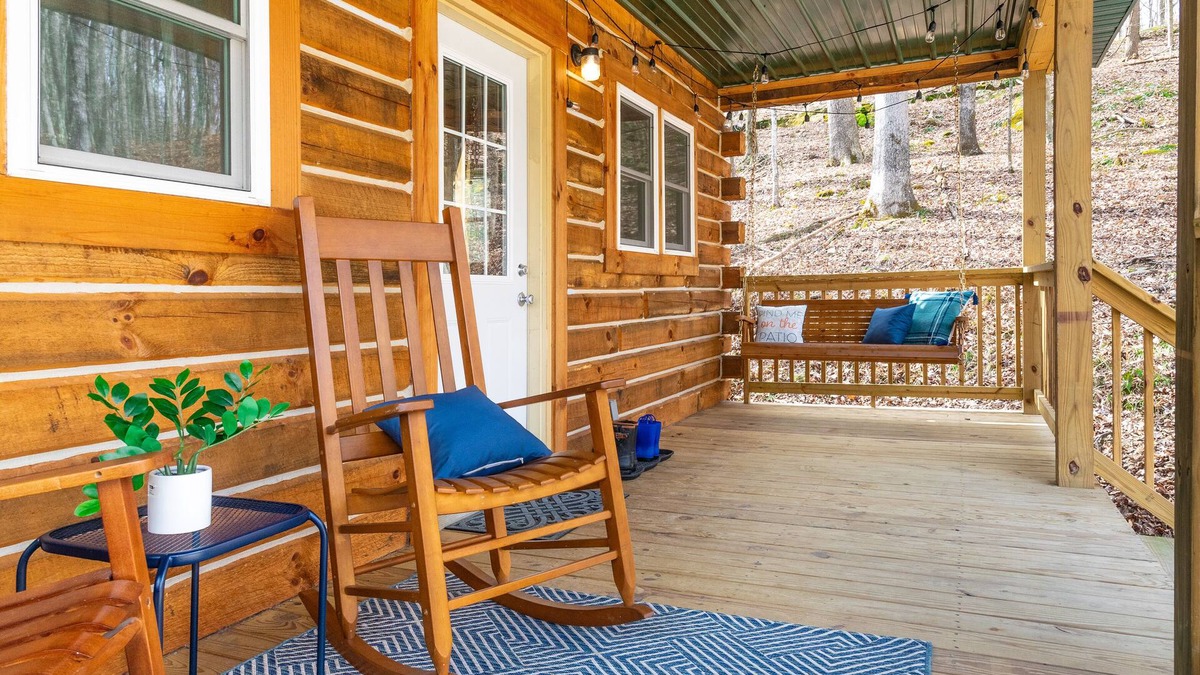 Birdseye Cabin | Make memories at the lake or on the porch at The Toasted Marshmallow Cabin!