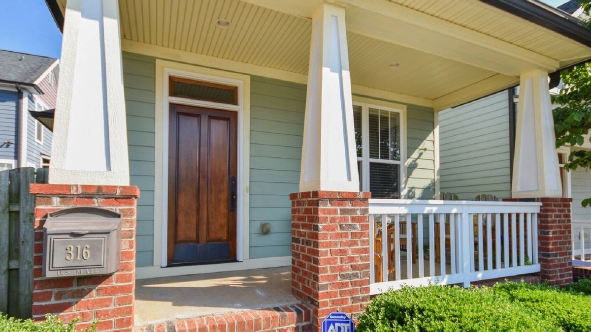 Greenville House | Make Memories on Mulberry