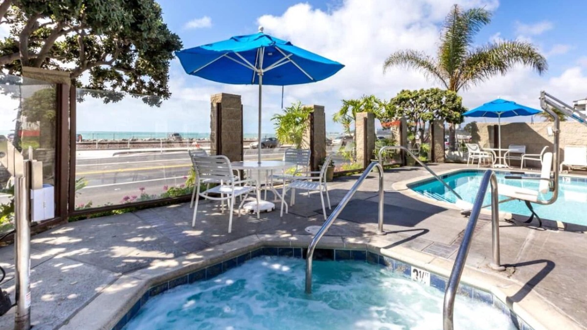 Capistrano Beach Hotel | Make Your Trip More Enjoyable! 2 Relaxing Units, Free Parking, Pool, Beachside!