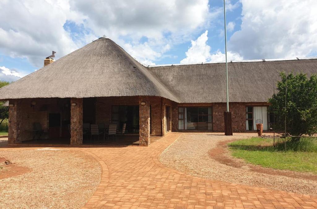 Bela-Bela Resort | Makhato Bush Lodge 86