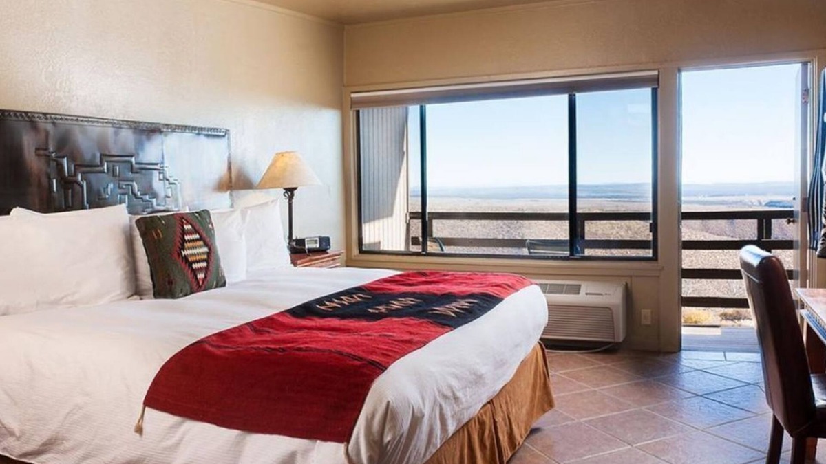 Mesa Verde National Park Hotel | Making The Best Memories Along The Way! Free Parking, Onsite Lounge, Restaurant