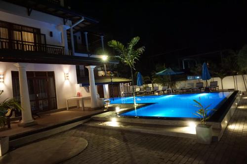 Matara Hotel | Malee Villa (Beach Inns Holiday Resort)