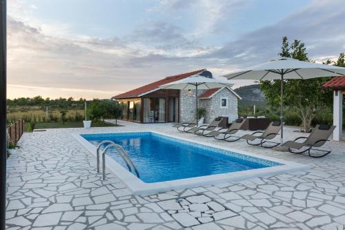 Donje Rastane Villa | Mali Raj