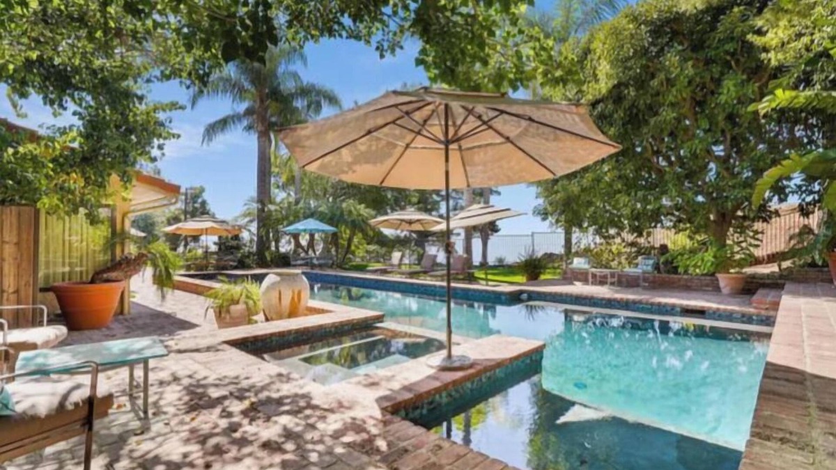 Eastern Malibu Villa | malibu Ocean View Pool and spa Vacation home