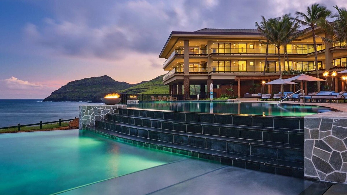 Foster Village Condo | Maliula 3-Bdrm Premier,Fully Equipped Residence,Magical Coastline Views