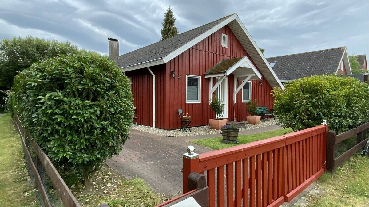 Ulsnis House | Malmö house in Ulsnis with barrel sauna