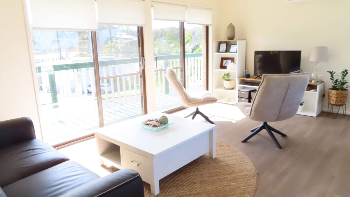 Malua Bay House | Malua Bay Coast House - Ocean Views - Short Stroll to Beach