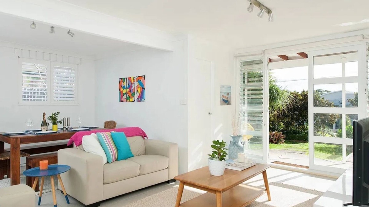 Fingal Bay House | Maluhia B is a beautifully maintained pet friendly property just 5 minutes' walk to the beach