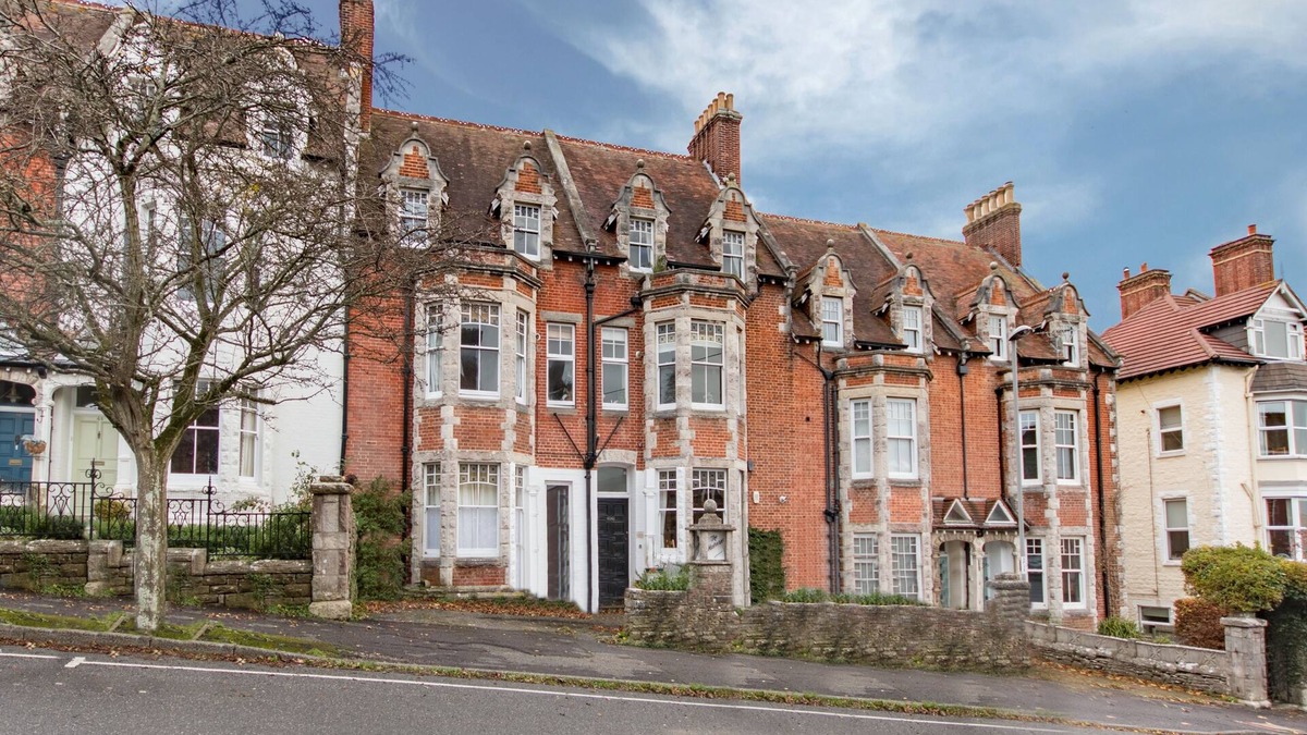 Swanage Cottage | Malvern Apartment - holiday apartment with sea views