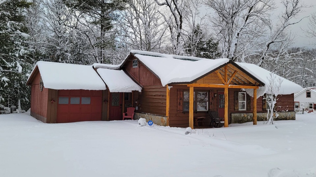 Saranac Lake Cabin | Mama Bear's Cabin