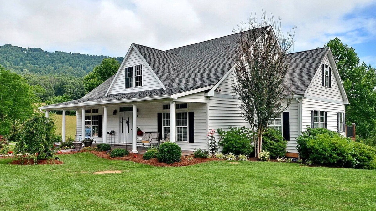 Arden Apartment | Mama Dee's Hide Away! Your home while in Asheville NC