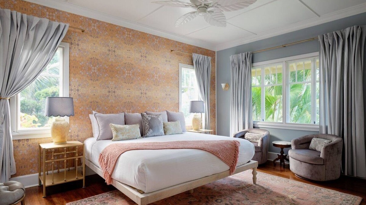 Wailuku Bed & Breakfast | Mamane Suite - Historic charm and views